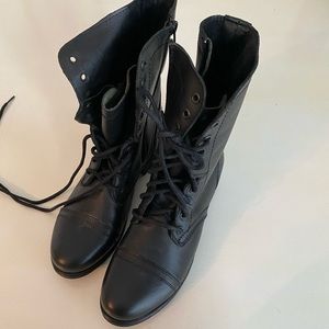 Steve Madden Women’s Black Lace up combat boots